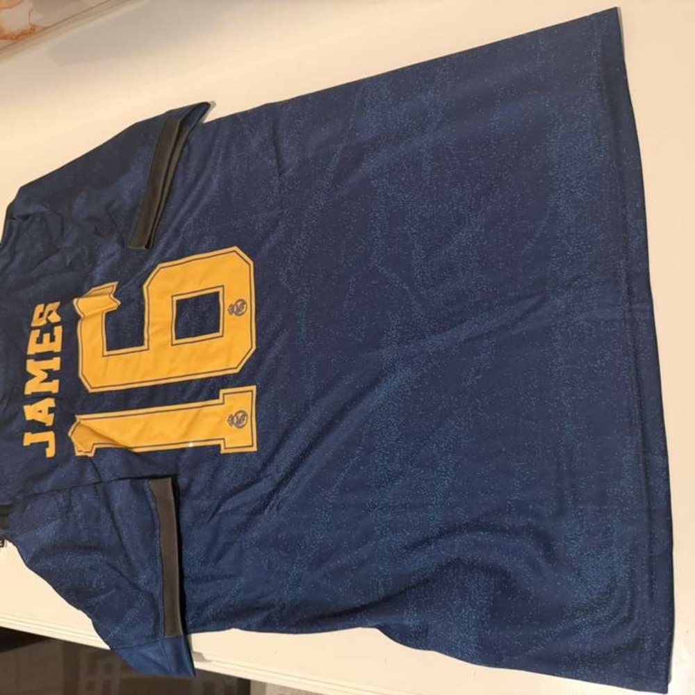 James Real Madrid Jersey Size XL